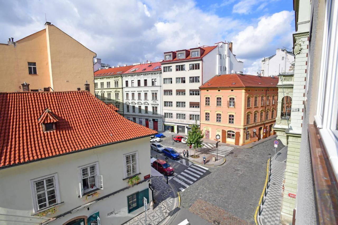 Benedikt City Center Hostel Prag Eksteriør billede