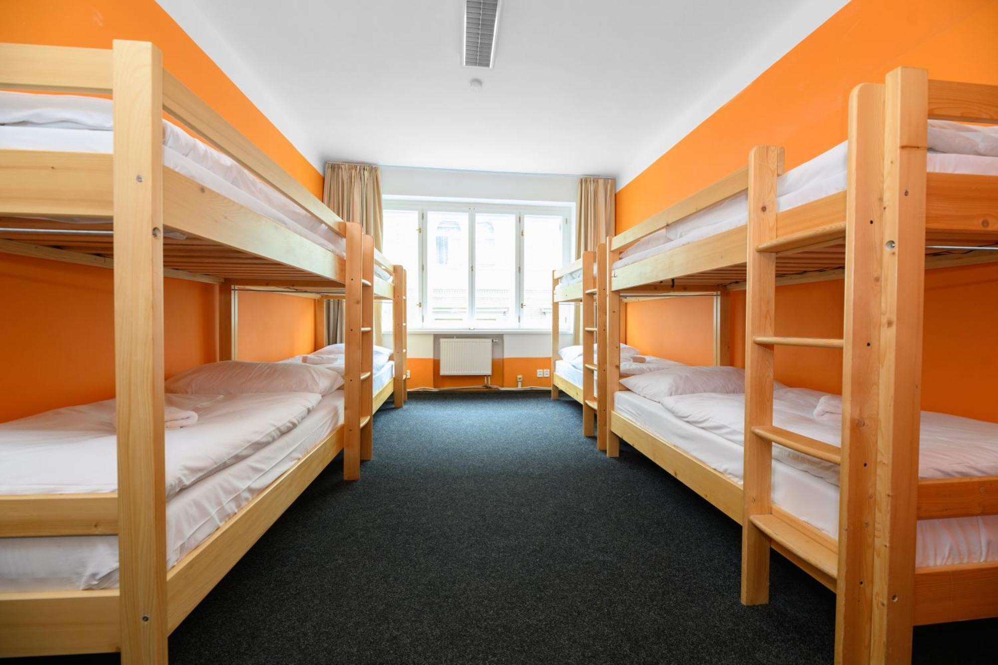 Benedikt City Center Hostel Prag Eksteriør billede
