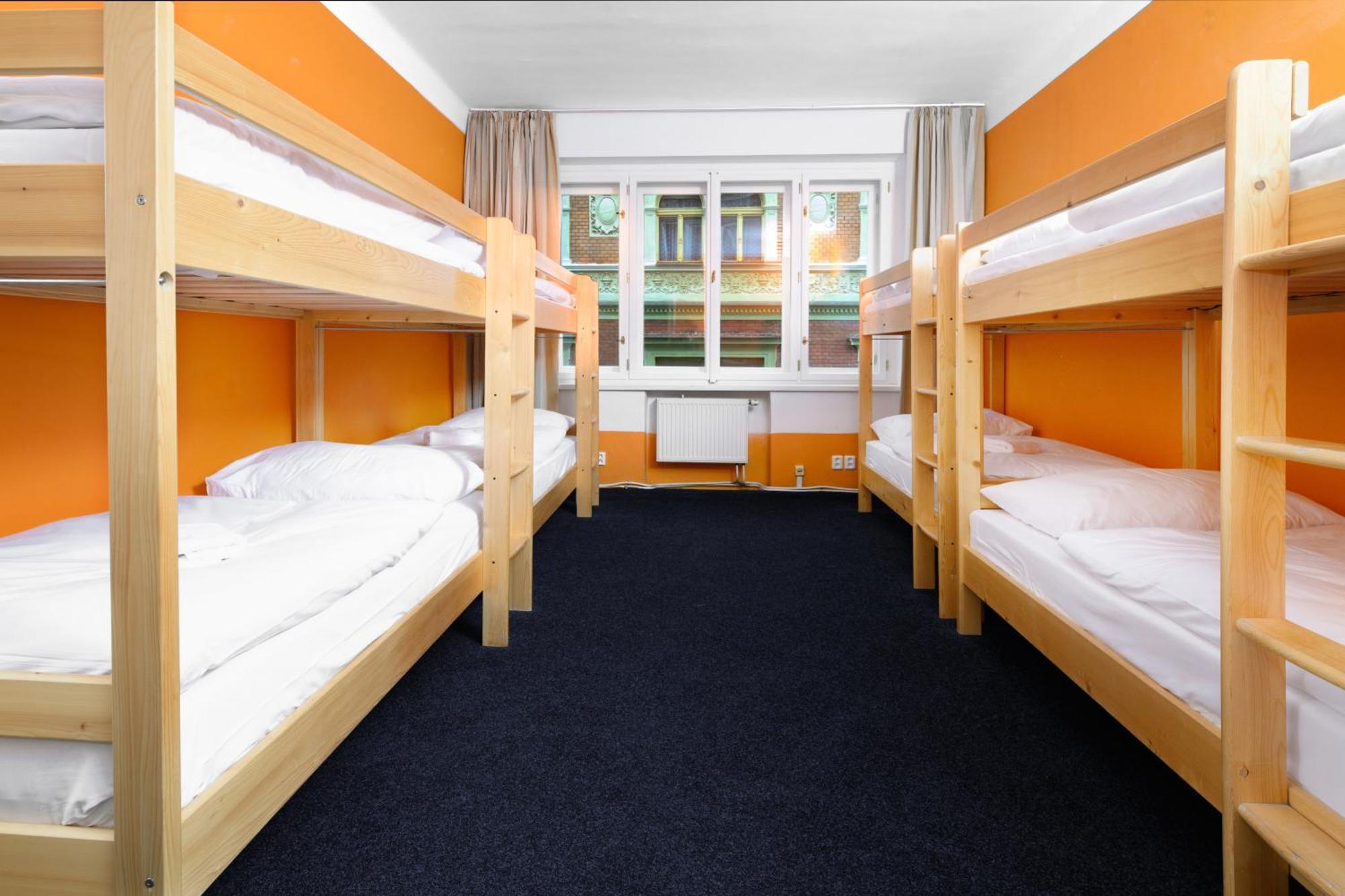 Benedikt City Center Hostel Prag Eksteriør billede