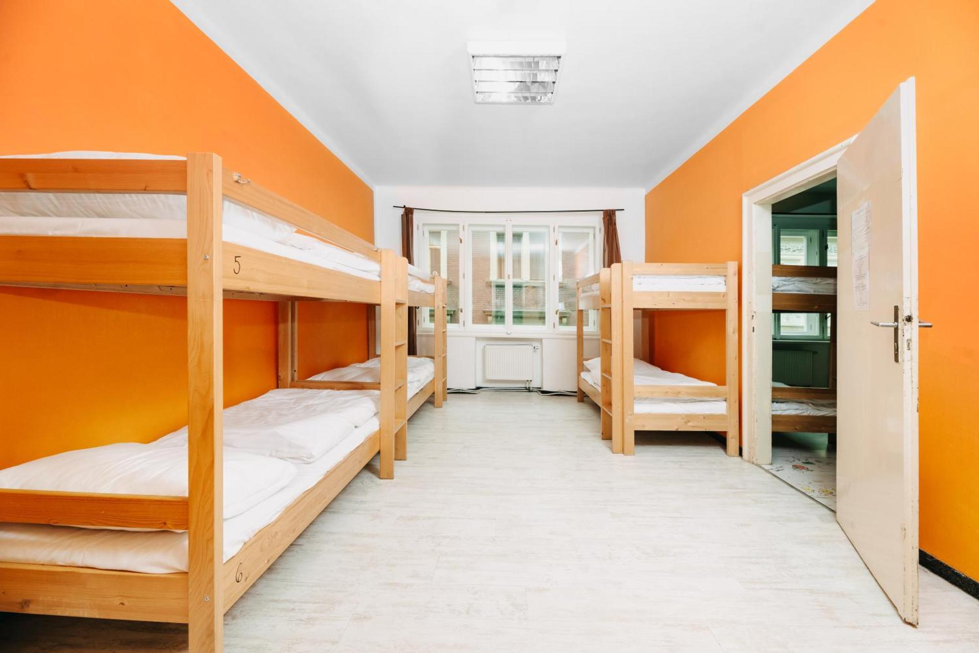 Benedikt City Center Hostel Prag Eksteriør billede
