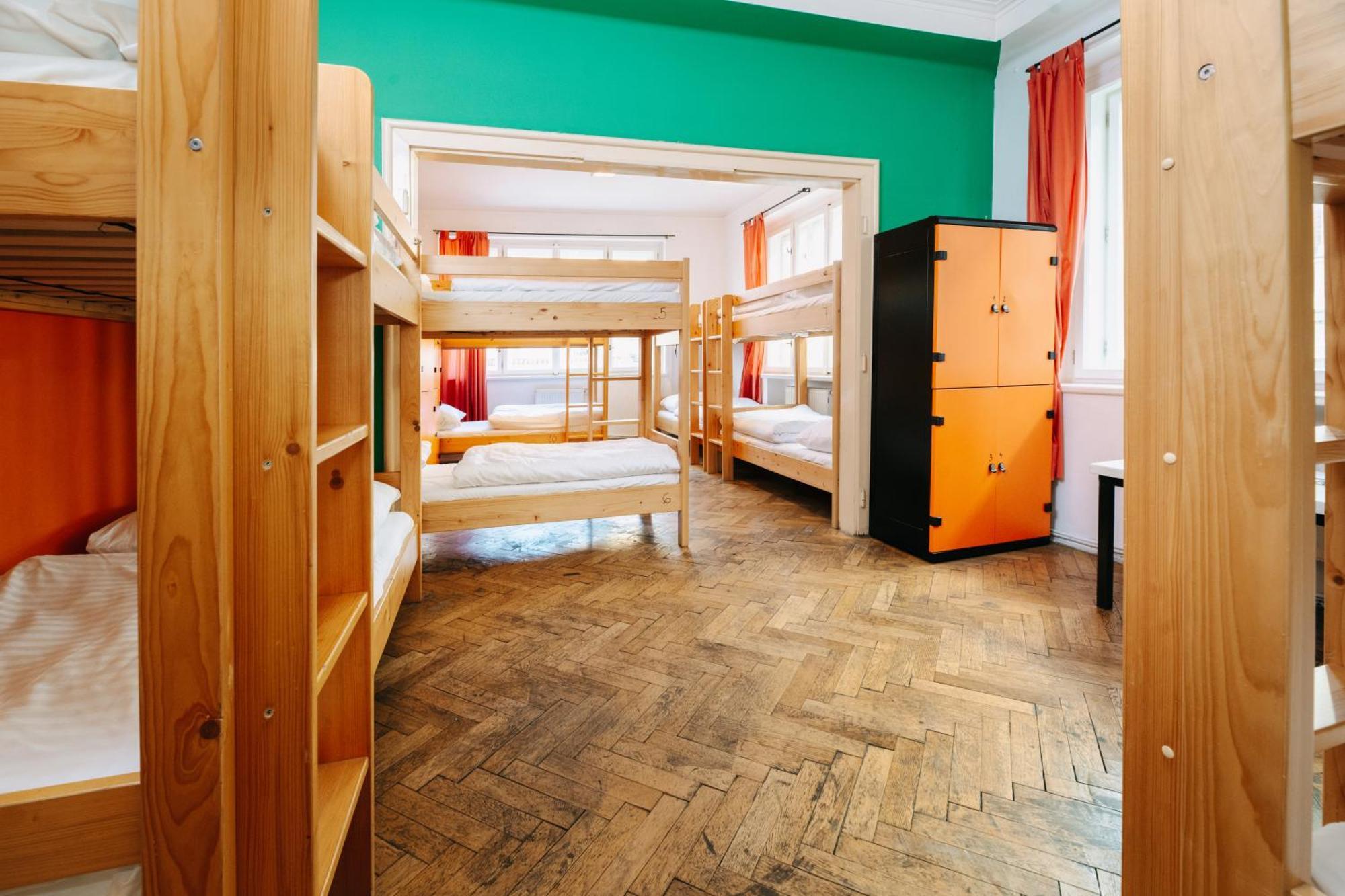 Benedikt City Center Hostel Prag Eksteriør billede