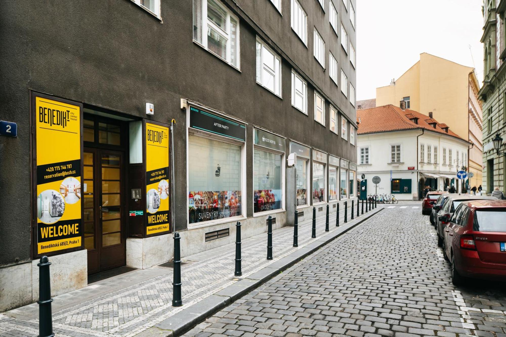 Benedikt City Center Hostel Prag Eksteriør billede